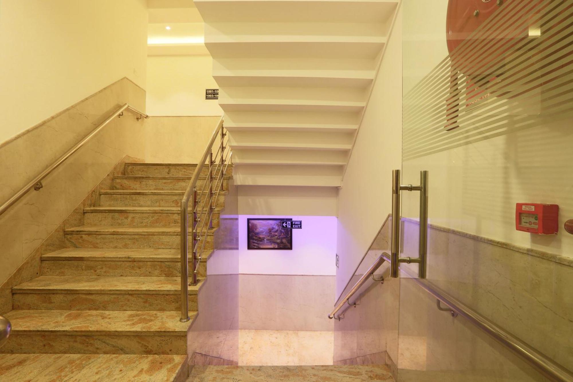 Hotel Arch Suites - Near Aerocity New Delhi Eksteriør bilde